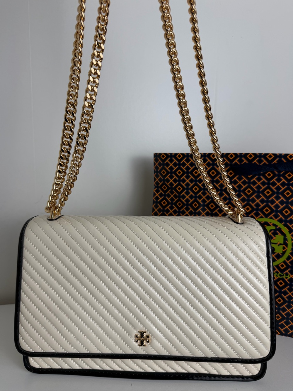 NWT Tory Burch Emerson Patent Puffy Quilted Flap Adjustable Shoulder Bag